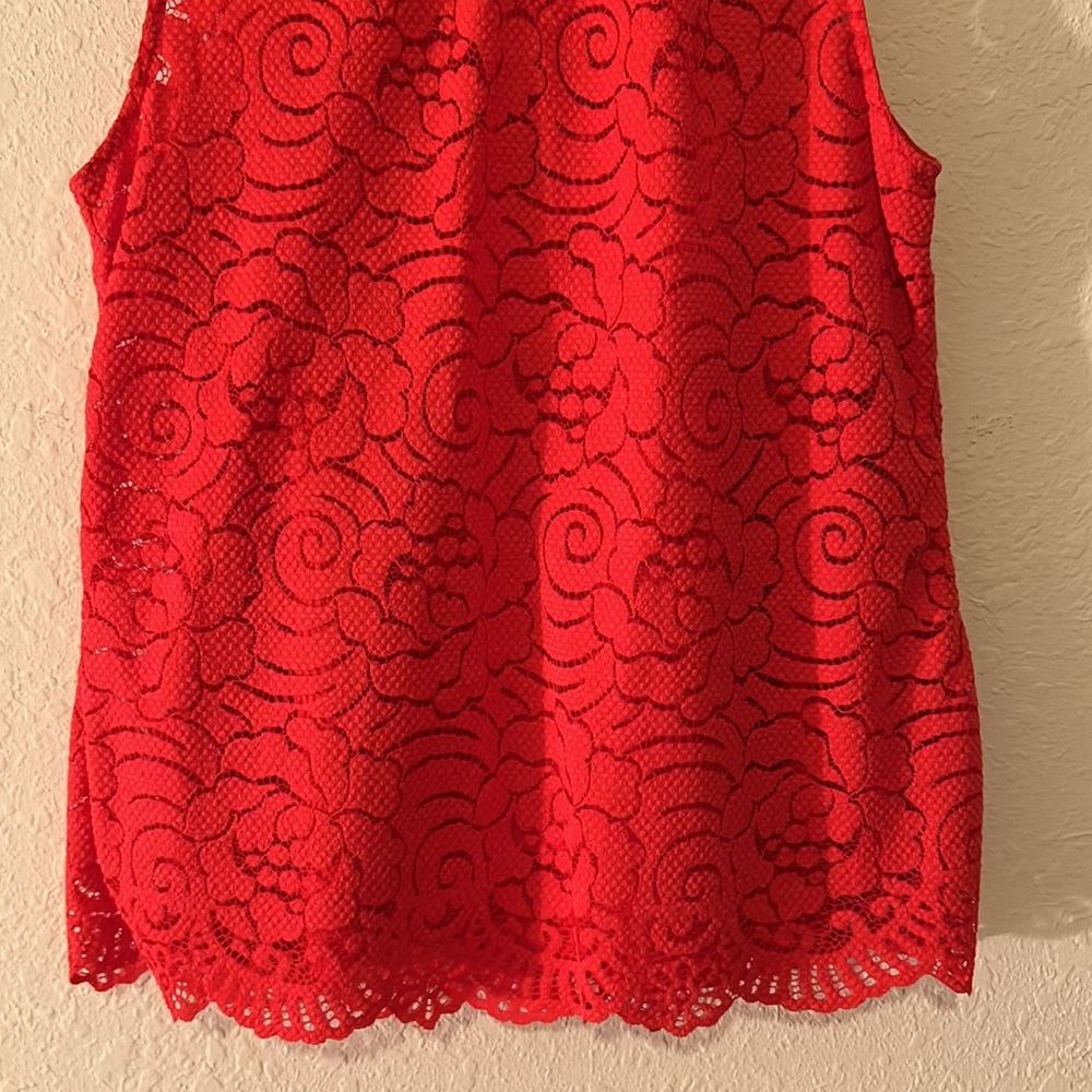 Banana Republic sleeveless lacy shell top - Picture 9 of 10